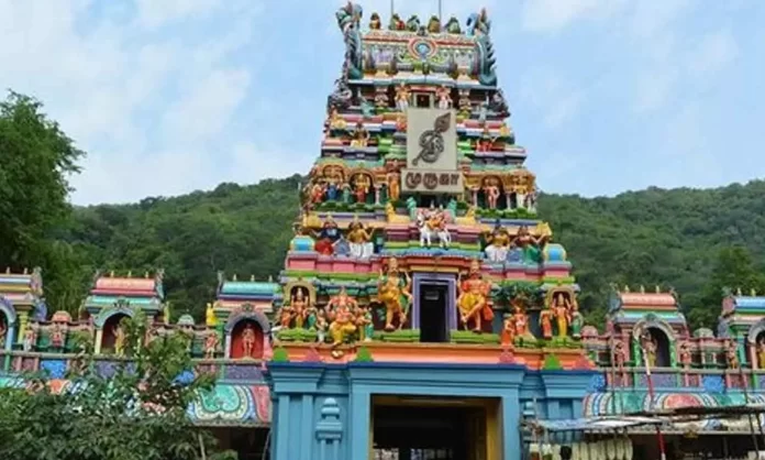 pazhamudhircholai murugan temple